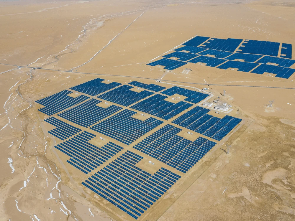 Solar lighting under Qatar conditions by Zubicon
